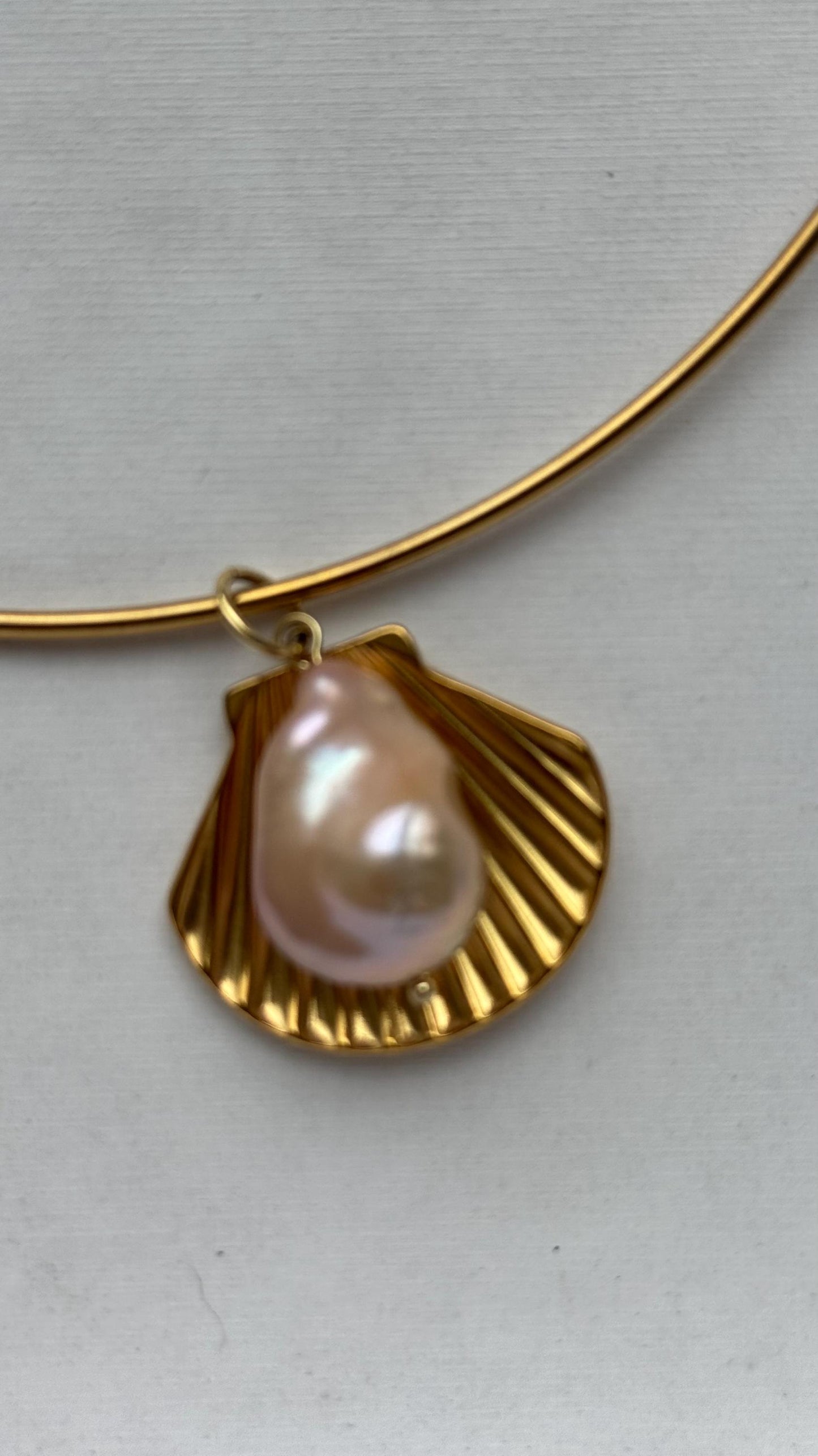 Muschel Chocker mit Barockperle