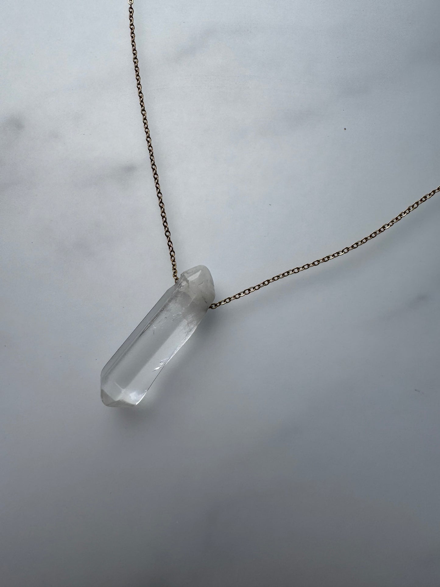 18 Karat Kette mit Bergkristallquarz