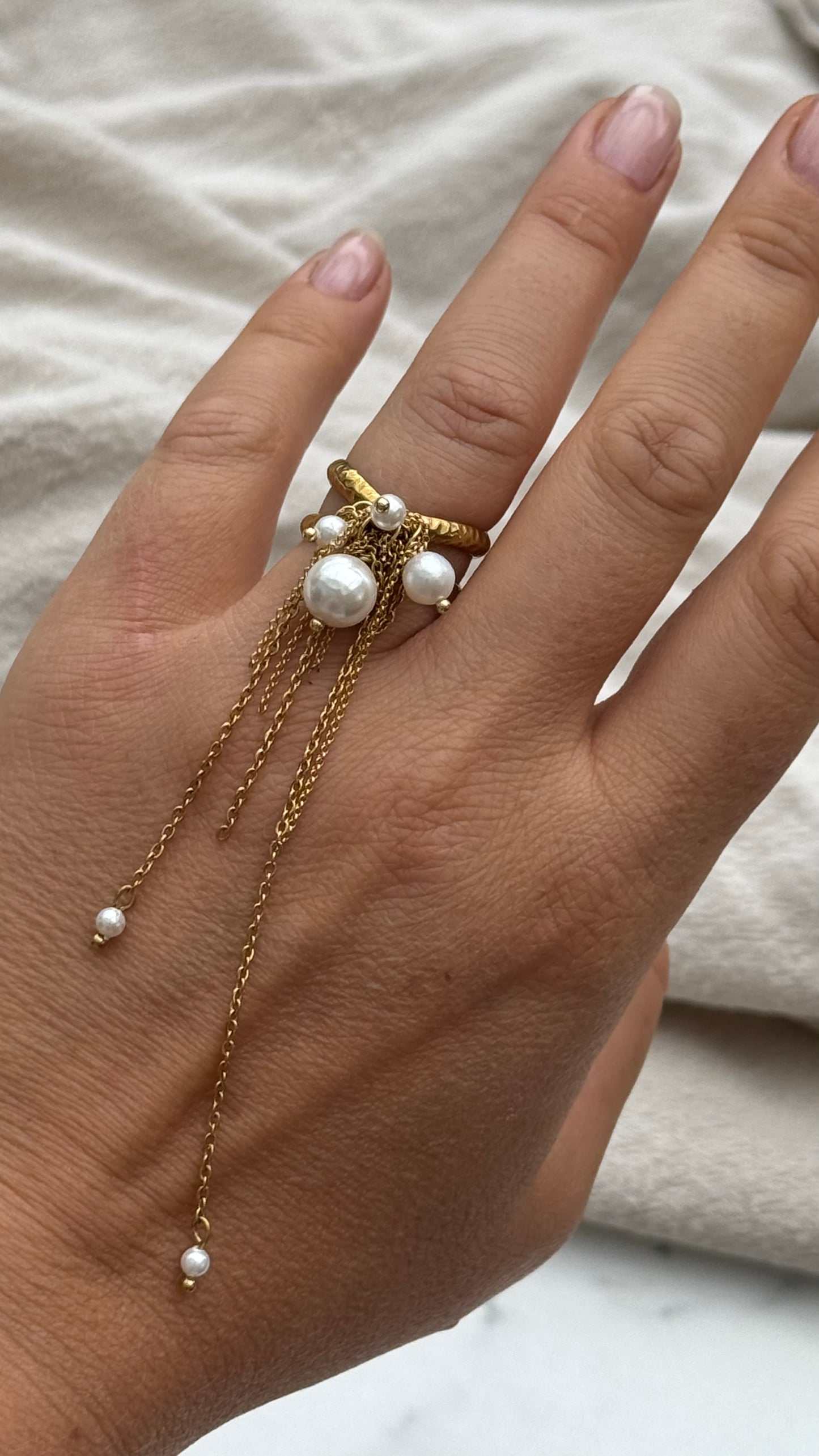 Ring mit Perlen