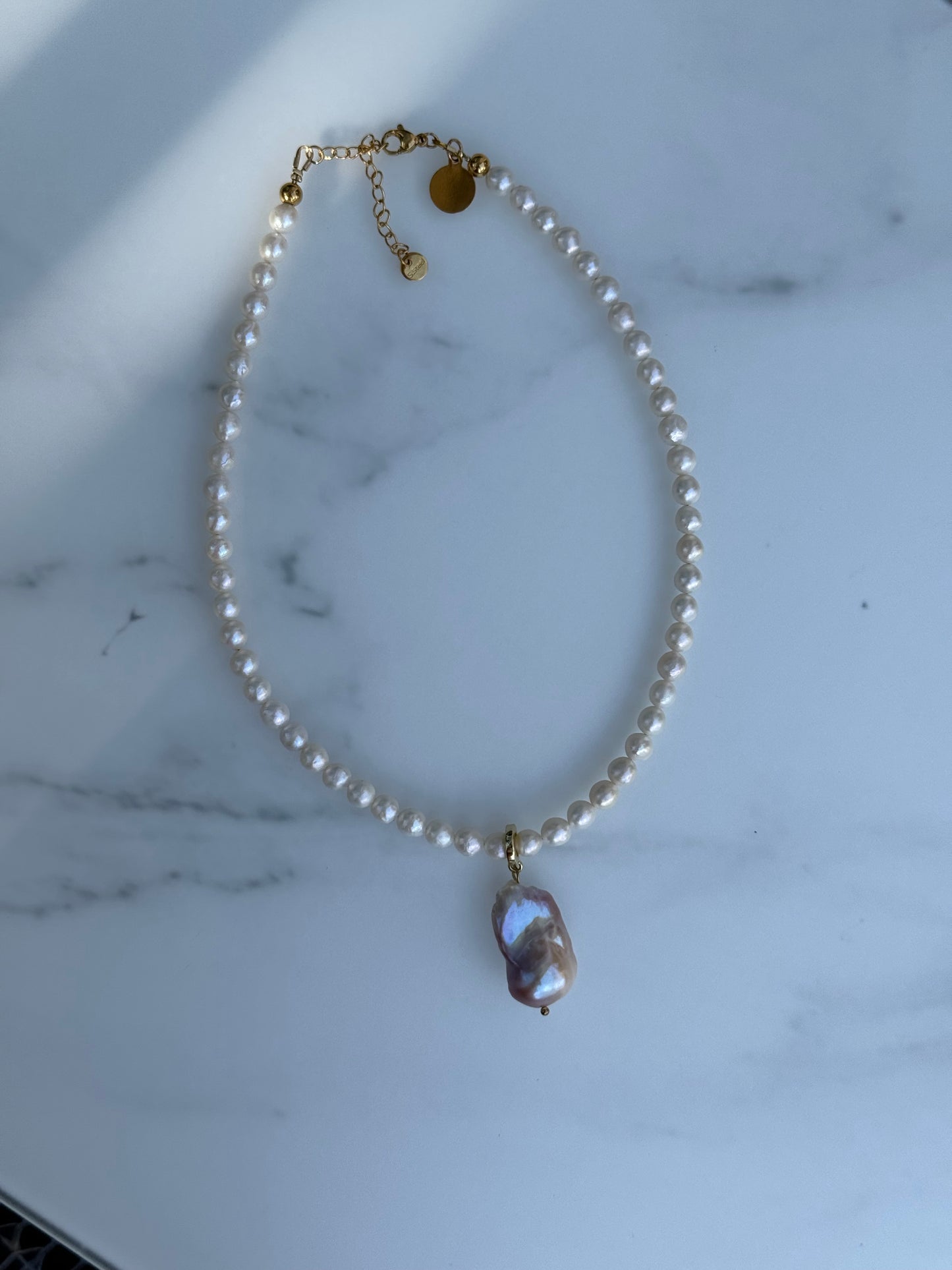Perlenkette mit Rosa Barockperle