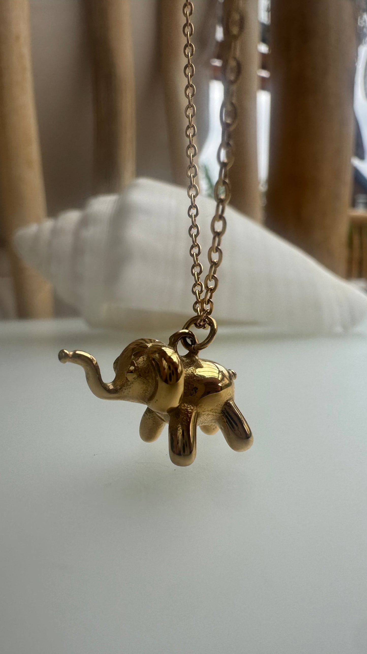 3D Glücks Elefant Anhänger mit Kette | 18 Karat vergoldet | 316 Edelstahl | wasserfest & nickelfrei
