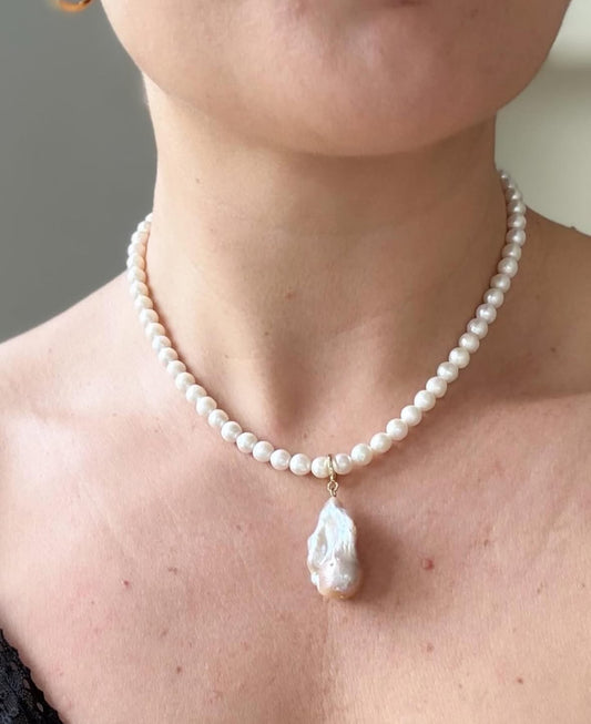 Perlenkette mit Rosa Barockperle